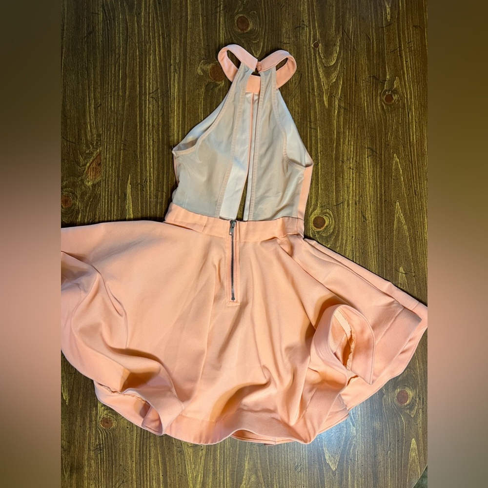 Mini Halter Flowy Dress - Picture 5 of 6
